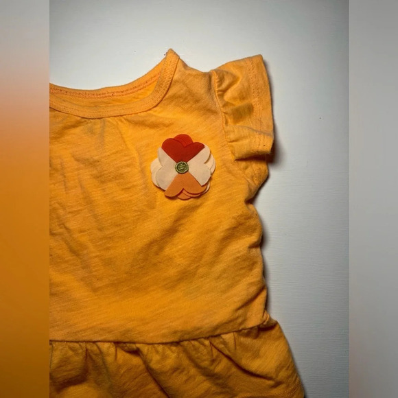 Baby Girl Orange Blouse and Floral Pants Set 12 months - Picture 3 of 6